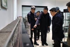 湖南洞口县委书记吴韬到访乐动集团并签订合作框架协议